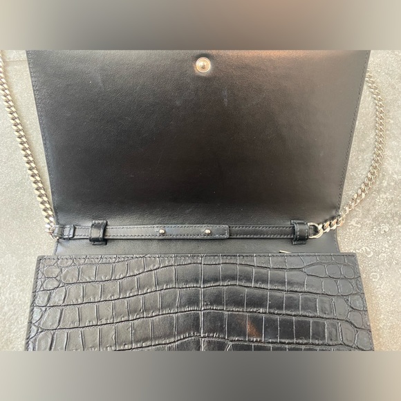 SAINT LAURENT
YSL Croc-Embossed Leather Wallet on Chain Monogram Black silver - Picture 11 of 12